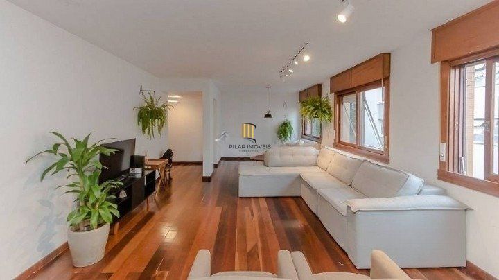 Apartamento com 3 quartos, 1 vaga e elevador no Petrópolis, Porto Alegre. - Pilar Imóveis