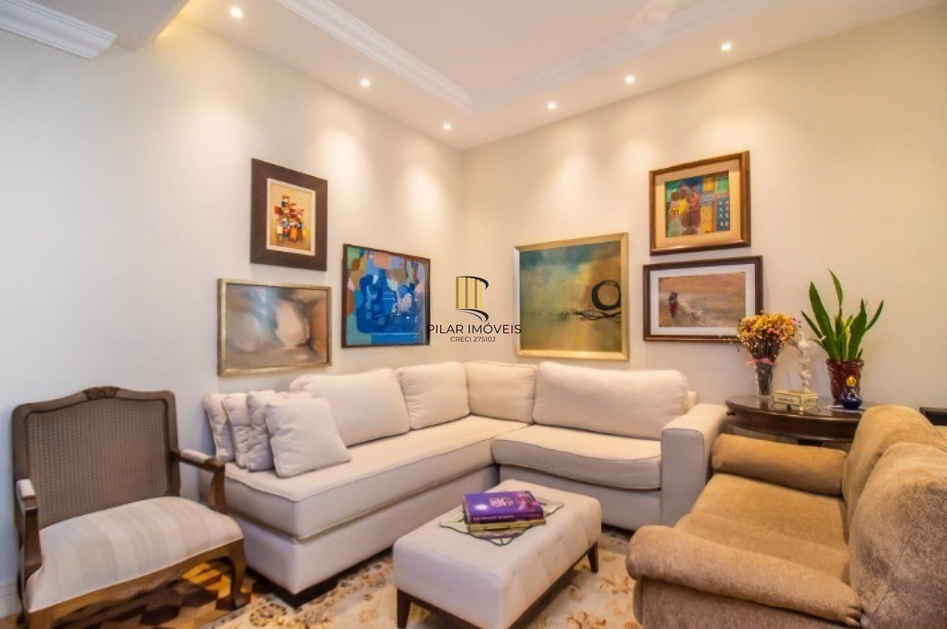Apartamento de 2 dormitórios bairro Bom Fim