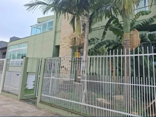 Casa com 4 Quartos e 4 banheiros, 600 m² por R$ 3.790.000 no Jardim Lindóia.