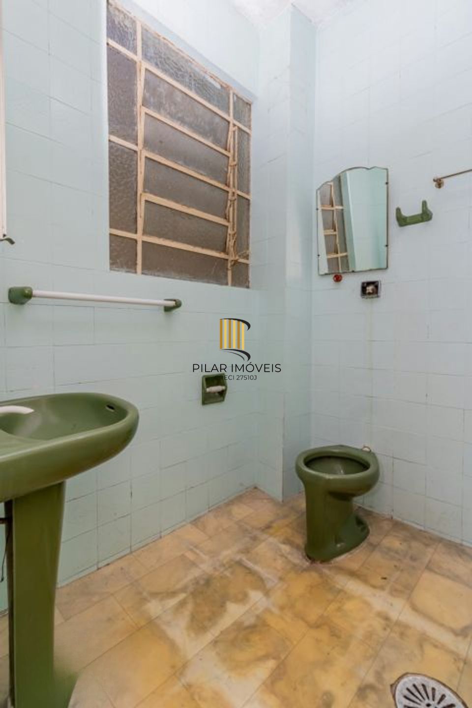 Apartamento à venda com 2 Dormitórios e  68 m² no Bairro Santana