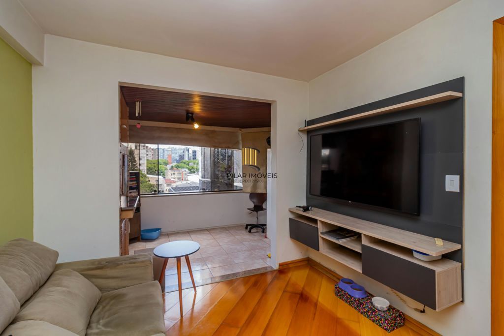 Apartamento 2 dormitórios, 1 vaga, churrasqueira  e 77m² na José do Patrocinio.