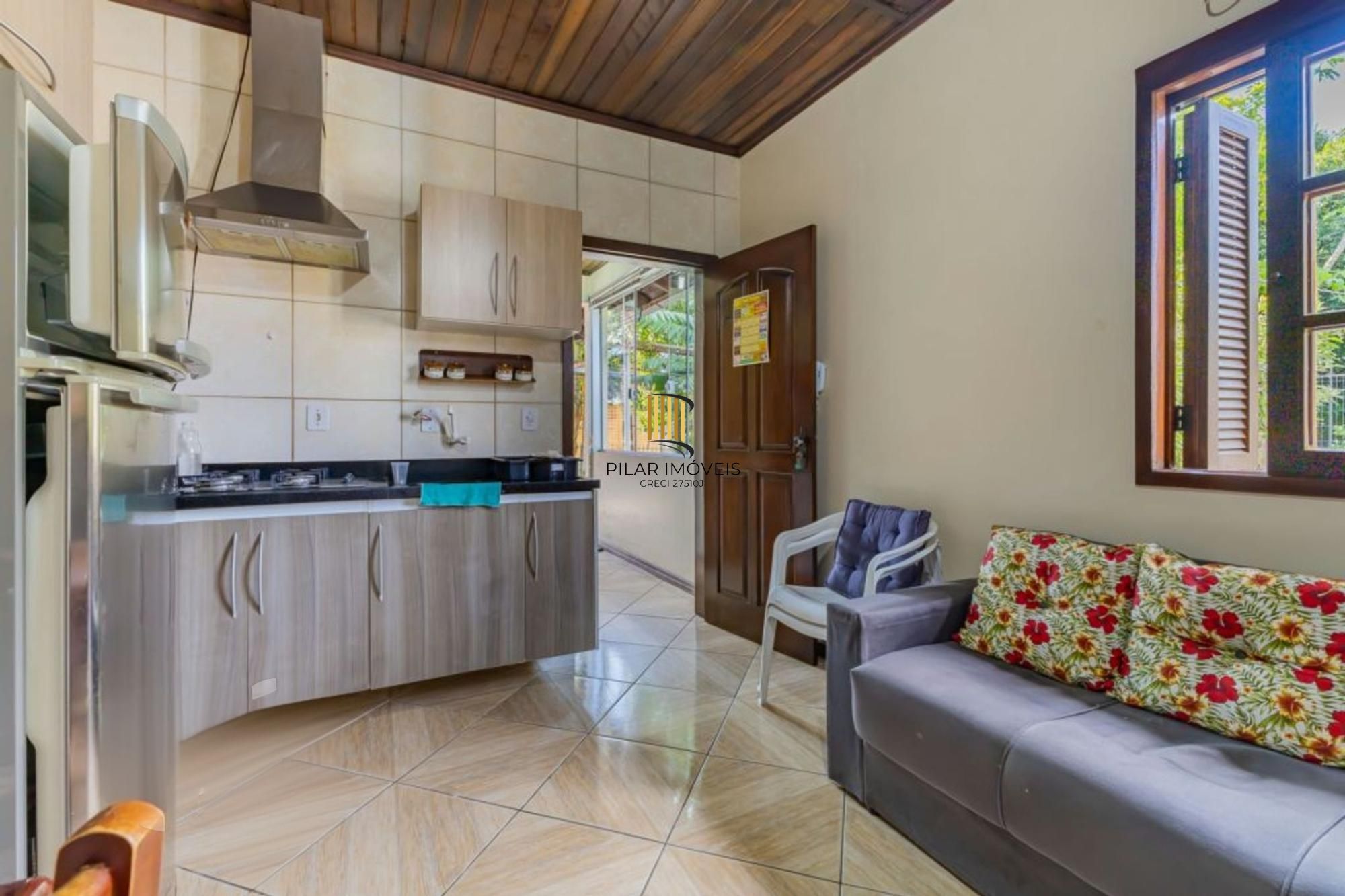 Casa com 1.640,00m², 3 dormitórios, 4 vagas à venda Rua Marista.