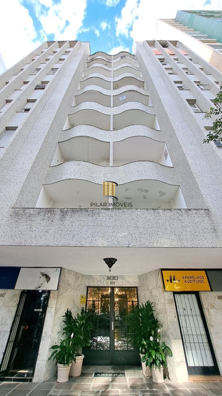 Apartamento 3 Dormitórios, 123m², Último Andar com Vista para o Guaíba