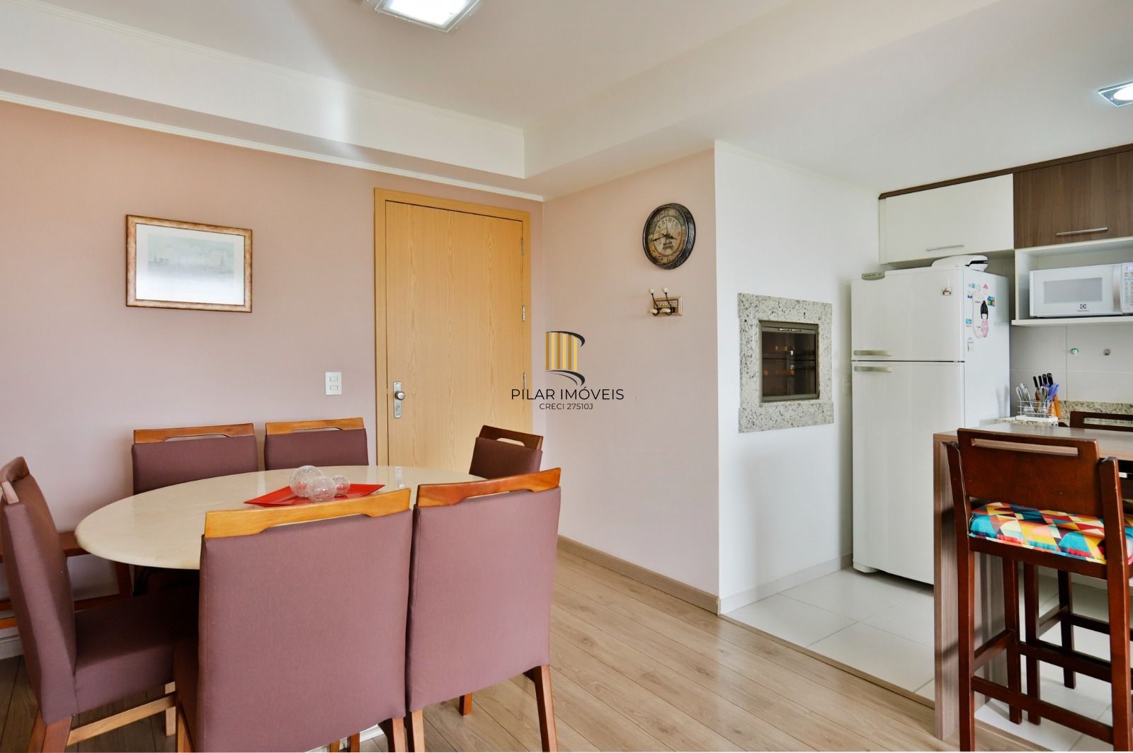 Apartamento de 2 dormitórios no bairro Jardim Lindóia