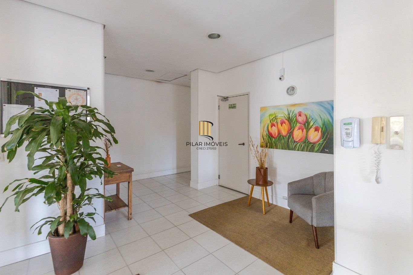Apartamento de 2 quartos e 1 vaga de garagem no Bairro Partenon Porto Alegre.