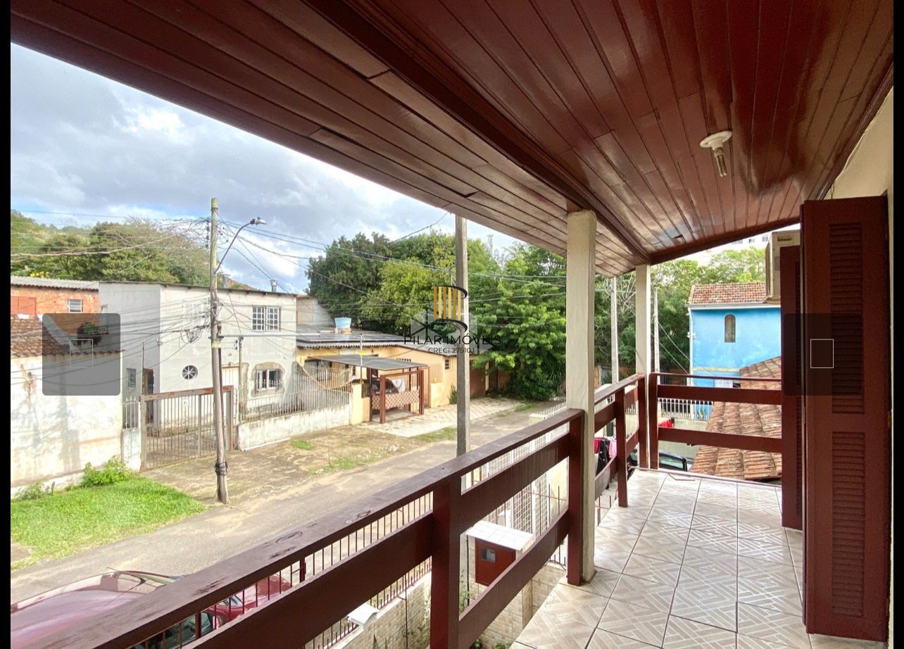 Casa Sobrado à venda com 3 dormitórios! no Morro Santana