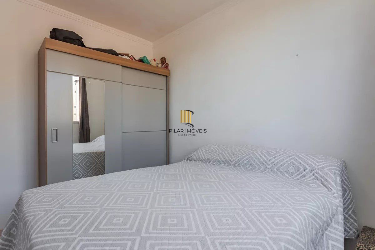 Apartamento com 2 quartos, vaga e piscina  no bairro  Parque Santa Fe
