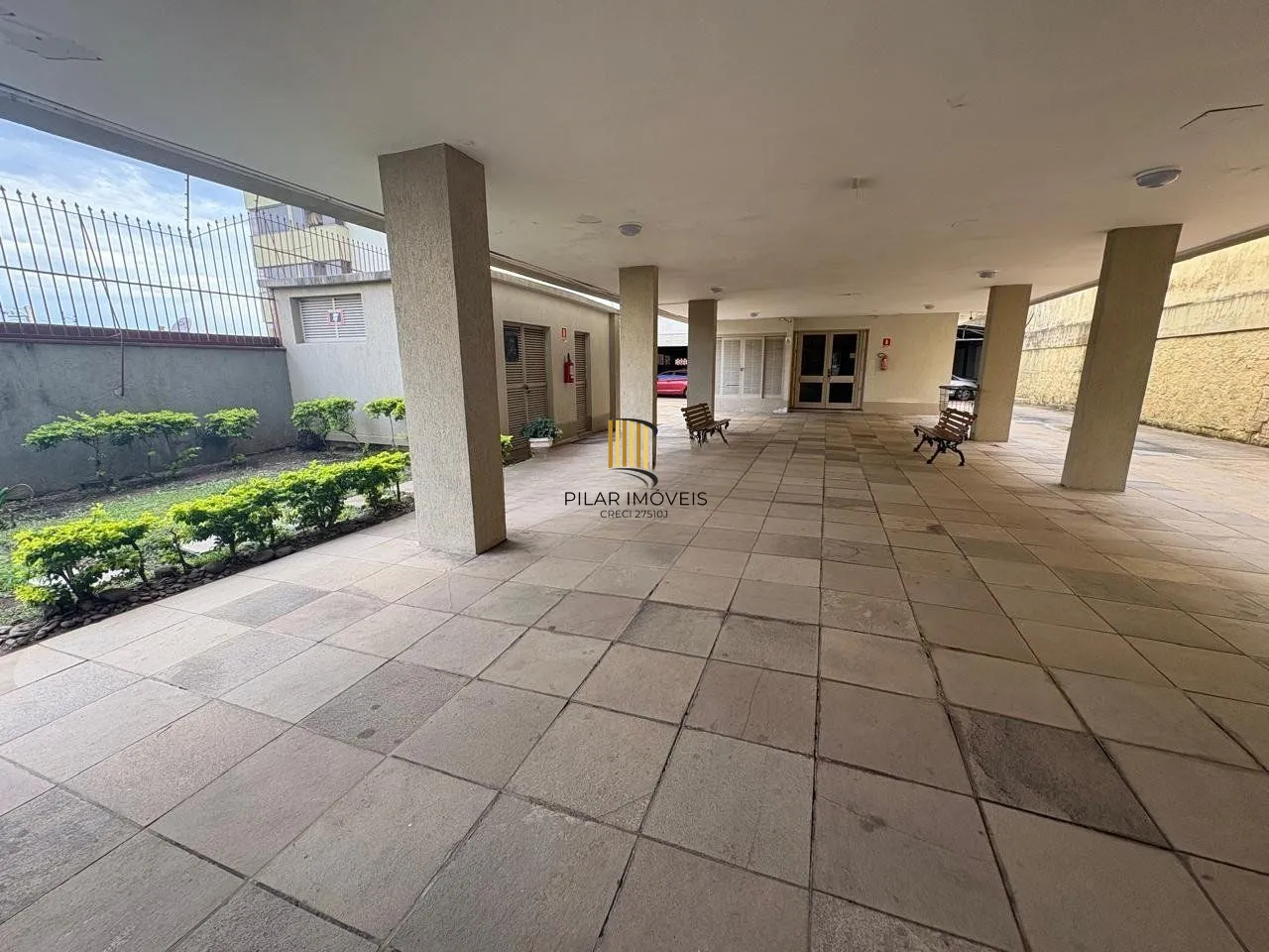 Apartamento 1 Dormitório com 1 vaga e elevador na Protásio Alves