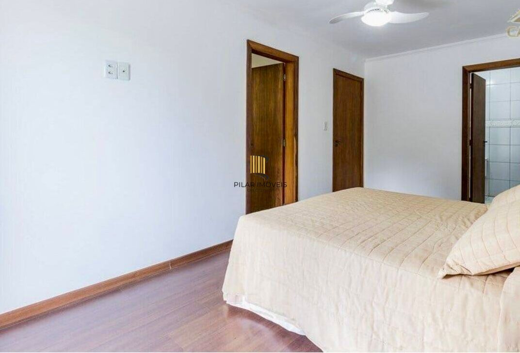 Casa com 3 quartos, 2 vagas e 266m² para vender - Jardim Planalto, Porto Alegre