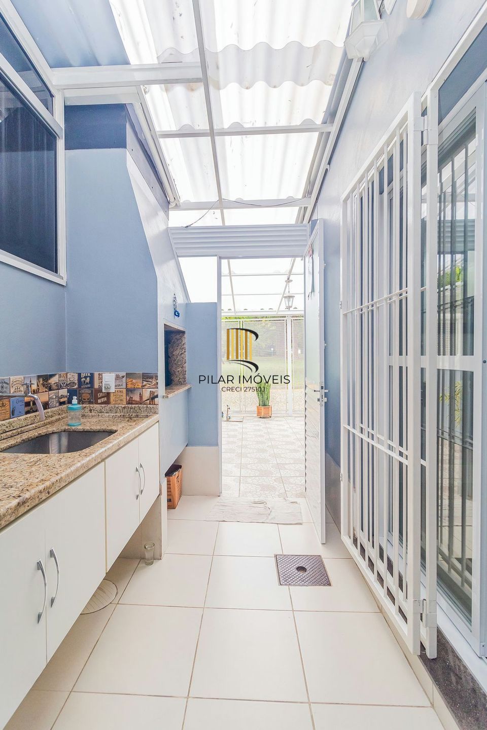 Casa com 3 dormitórios no Bairro Vila Ipiranga