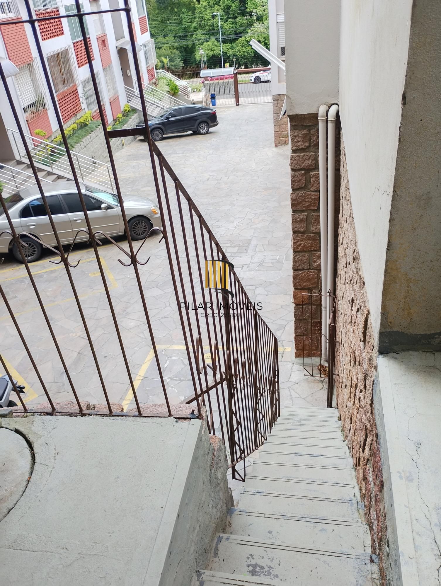 Apartamento à venda com 2 Dormitórios vaga no bairro Petropolis