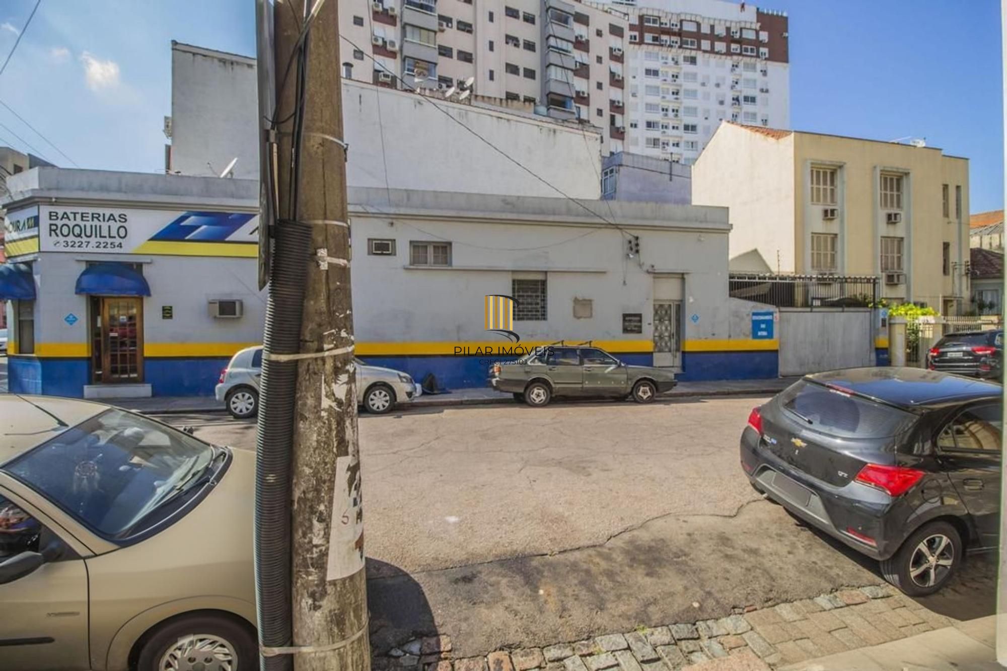 Apartamento térreo de 2 quartos, 2 banheiros no bairro Cidade baixa
