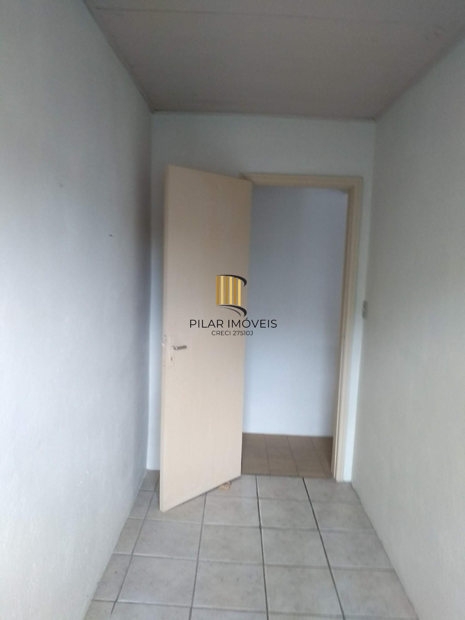 Casas com 3 quartos 230m² à venda no Jardim Planalto Porto Alegre