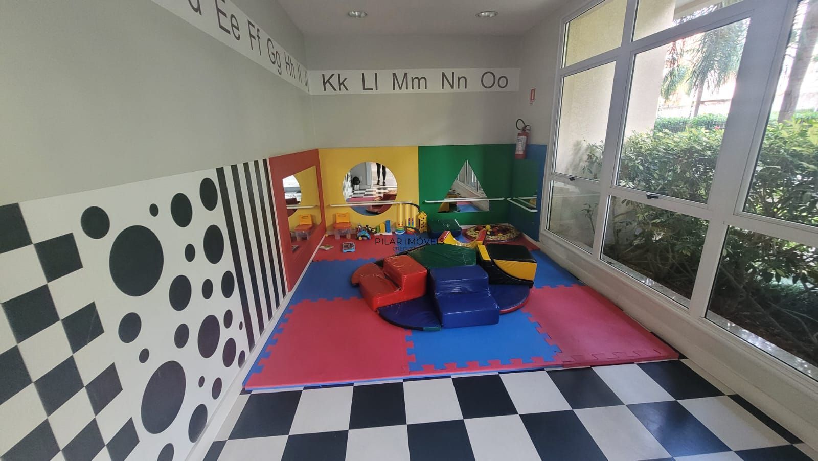 Apartamento mobiliado de 2 quartos, elevador e 1 vaga Jardim Lindóia