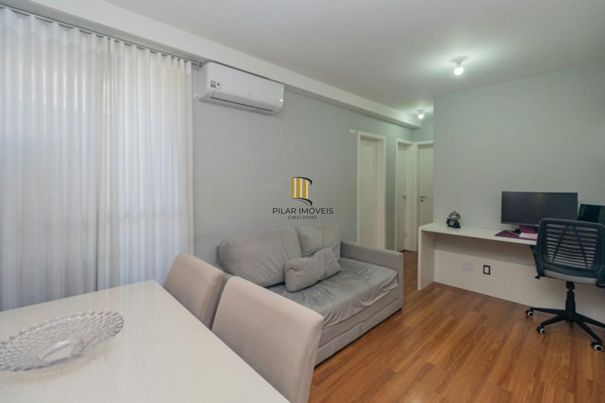 Apartamento 2 Dormitórios com Vaga e Piscina no Cristal em Porto Alegre