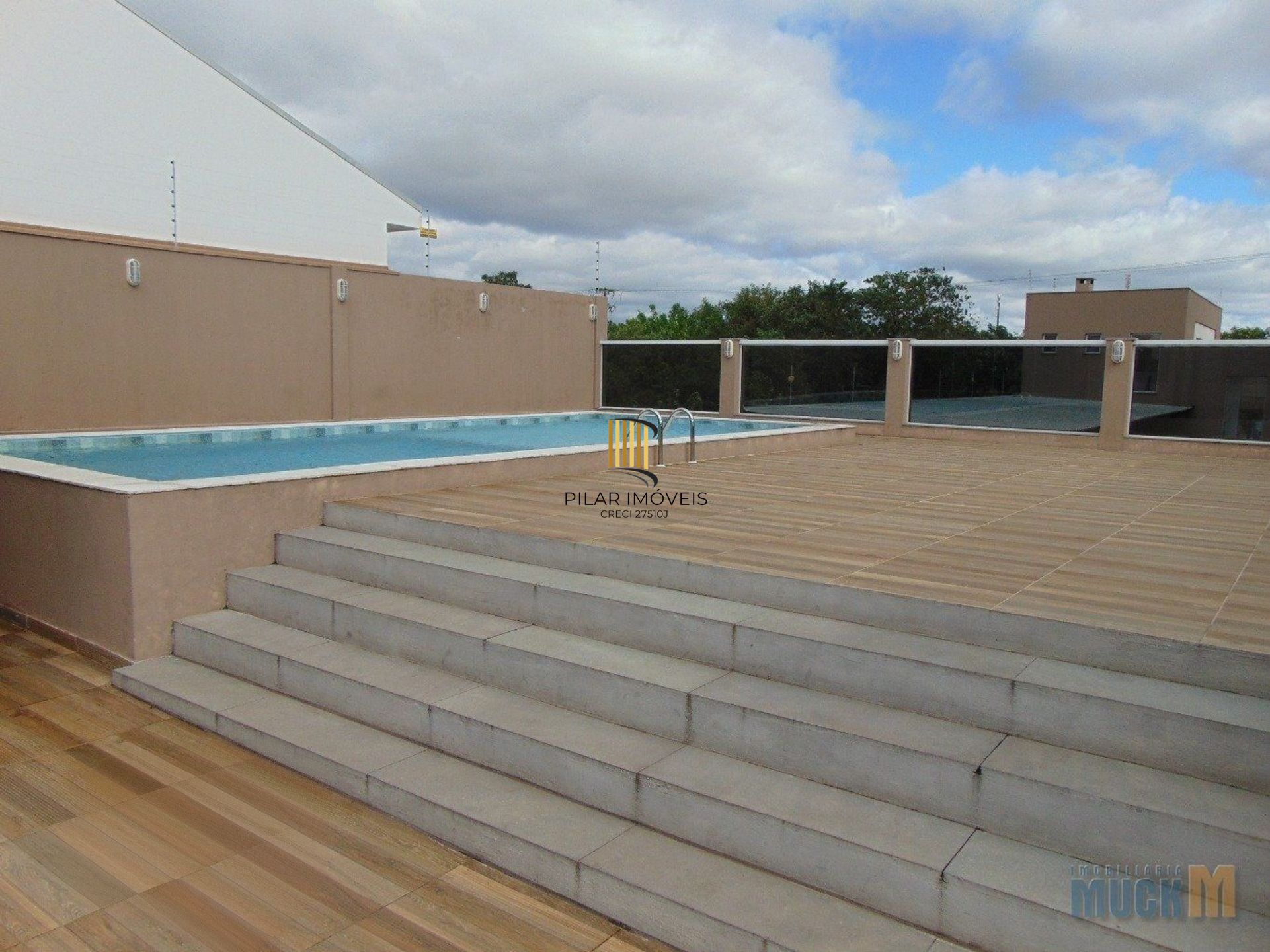 Apartamento de 2 dormitórios, elevador e 1 vaga de garagem em Canoas.