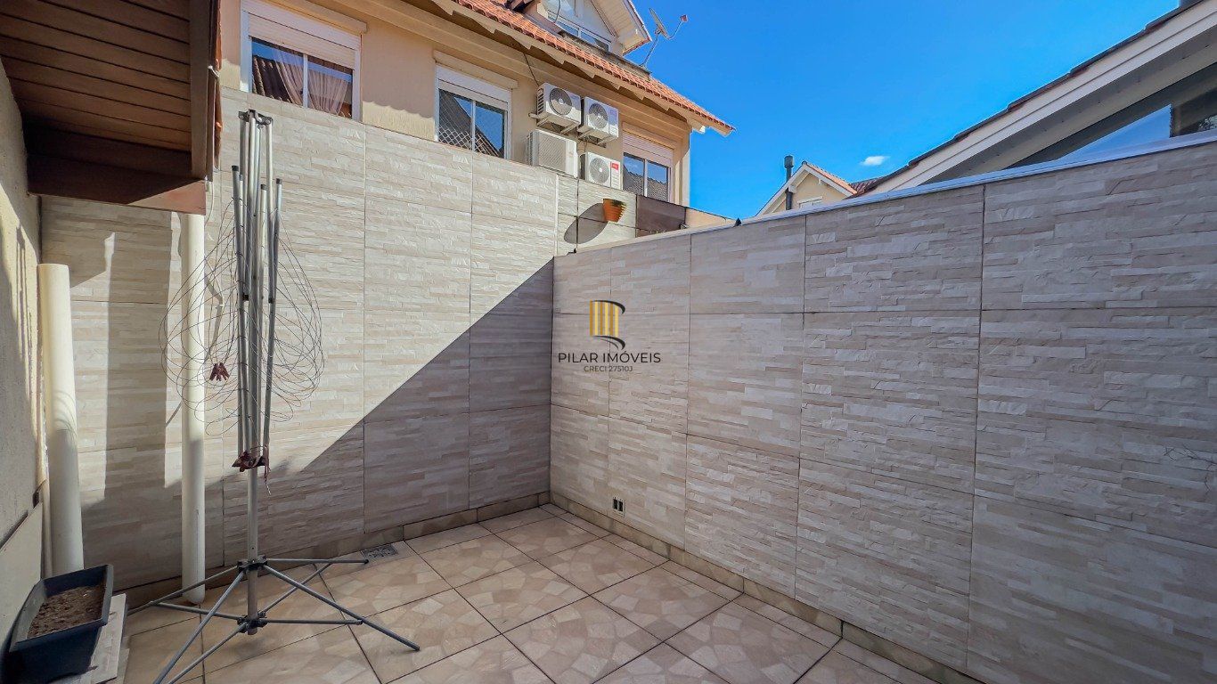 Casa com 3 dormitórios em condomínio fechado no Bairro Ecoville