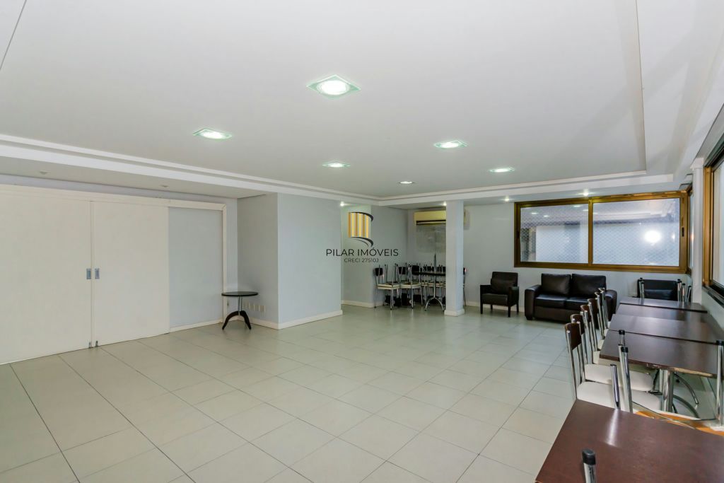 Apartamento com 3 quartos 2 vagas e elevador e gás central no Bairro Santana