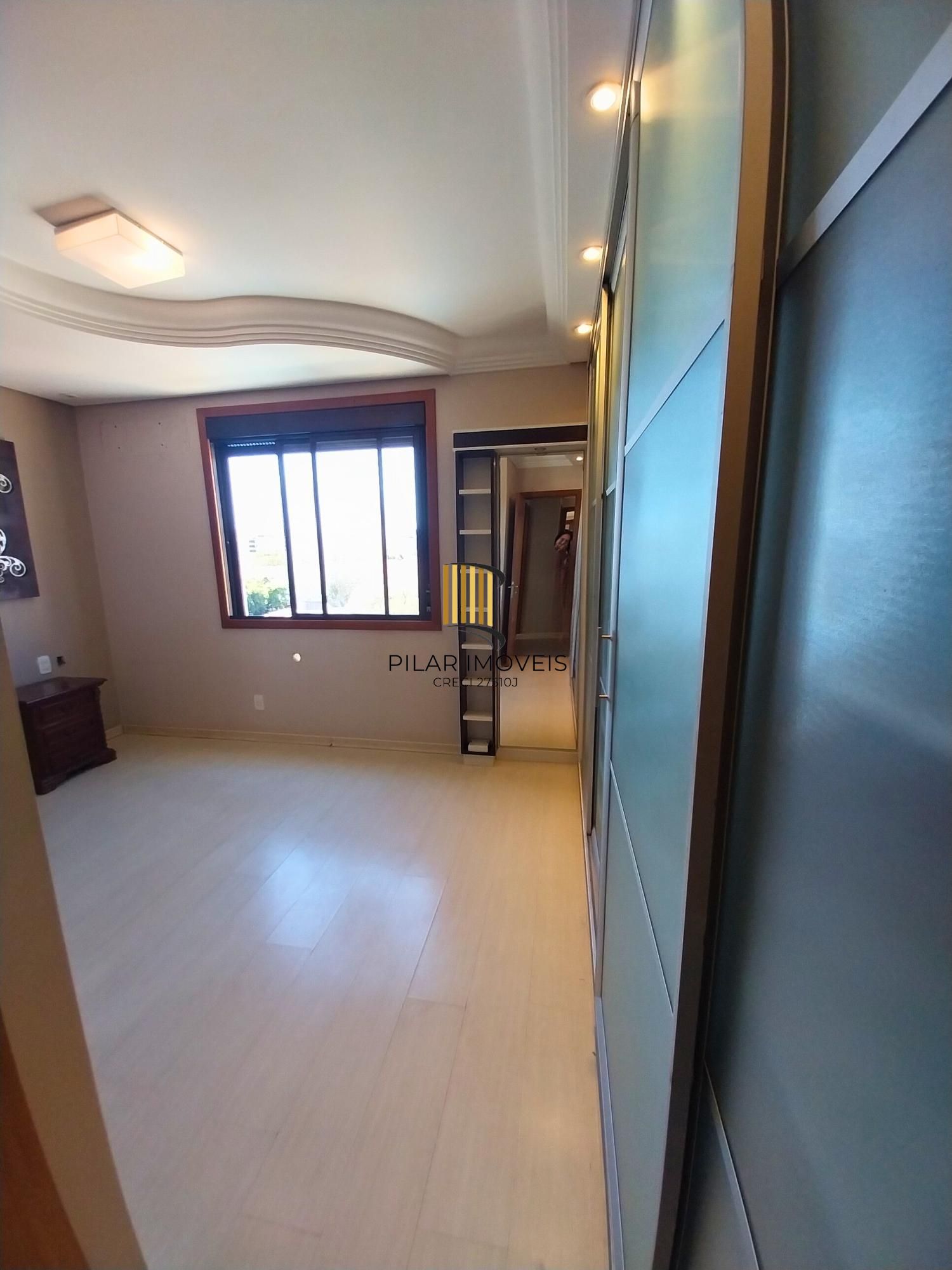 Apartamento 3 dorms à venda Rua Roque Calage, Passo da Areia - Porto Alegre