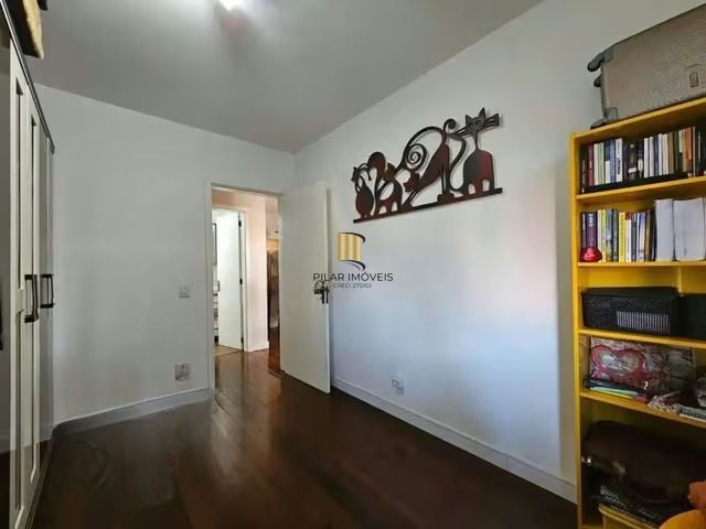 Apartamento de 2 dormitórios no bairro vila jardim Porto Alegre.