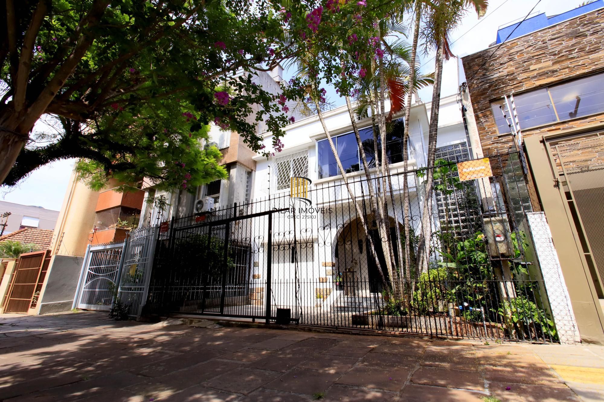 Casa de 4 quartos, 3 banheiros, 3 vagas no bairro Rio Branco