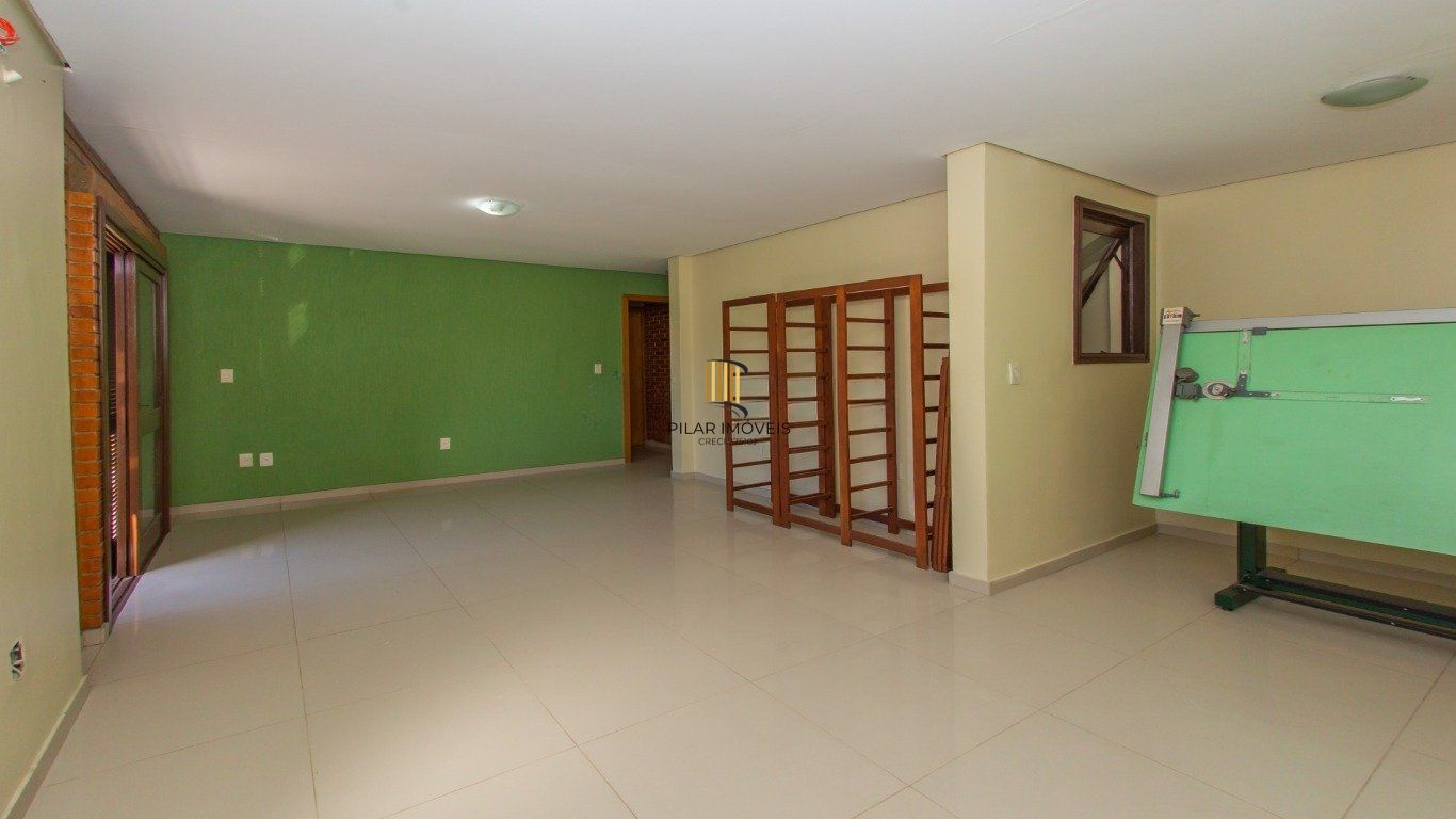 Casa 3 Dorm com Suíte e 4 Vagas no Jardim do Salso Próx PUCRS