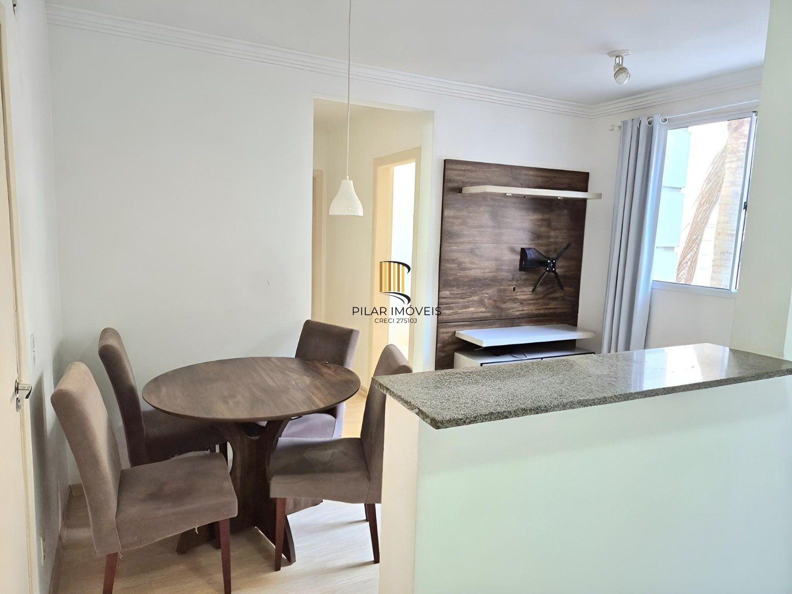 Apartamento 2 quarto, 1 vaga e piscina no bairro São Sebastiao