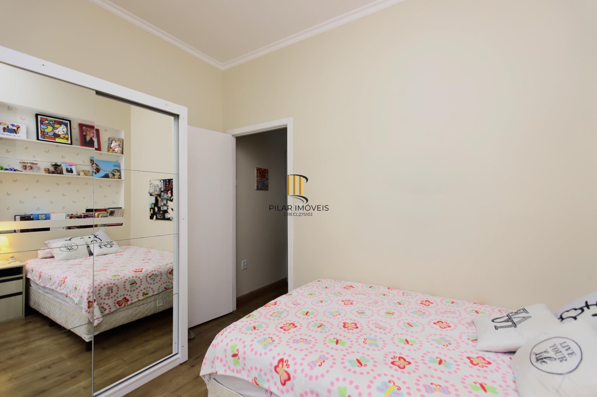 Casa de 4 quartos, 3 banheiros, 3 vagas no bairro Rio Branco