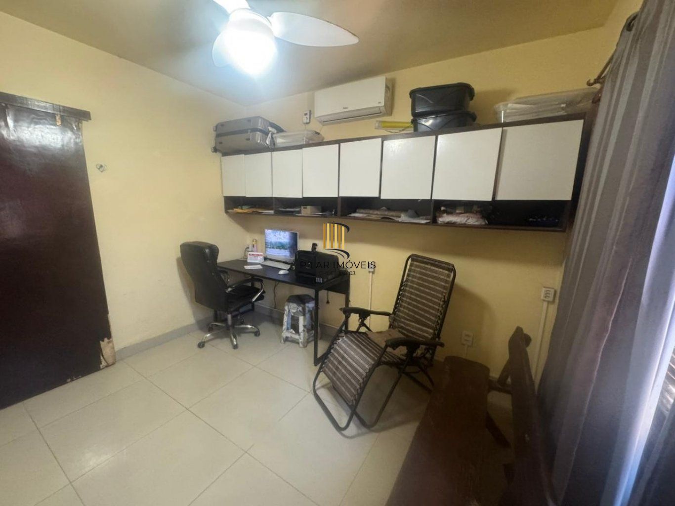 Casa de 5 dormitórios e 4 vagas de garagem em Canoas.