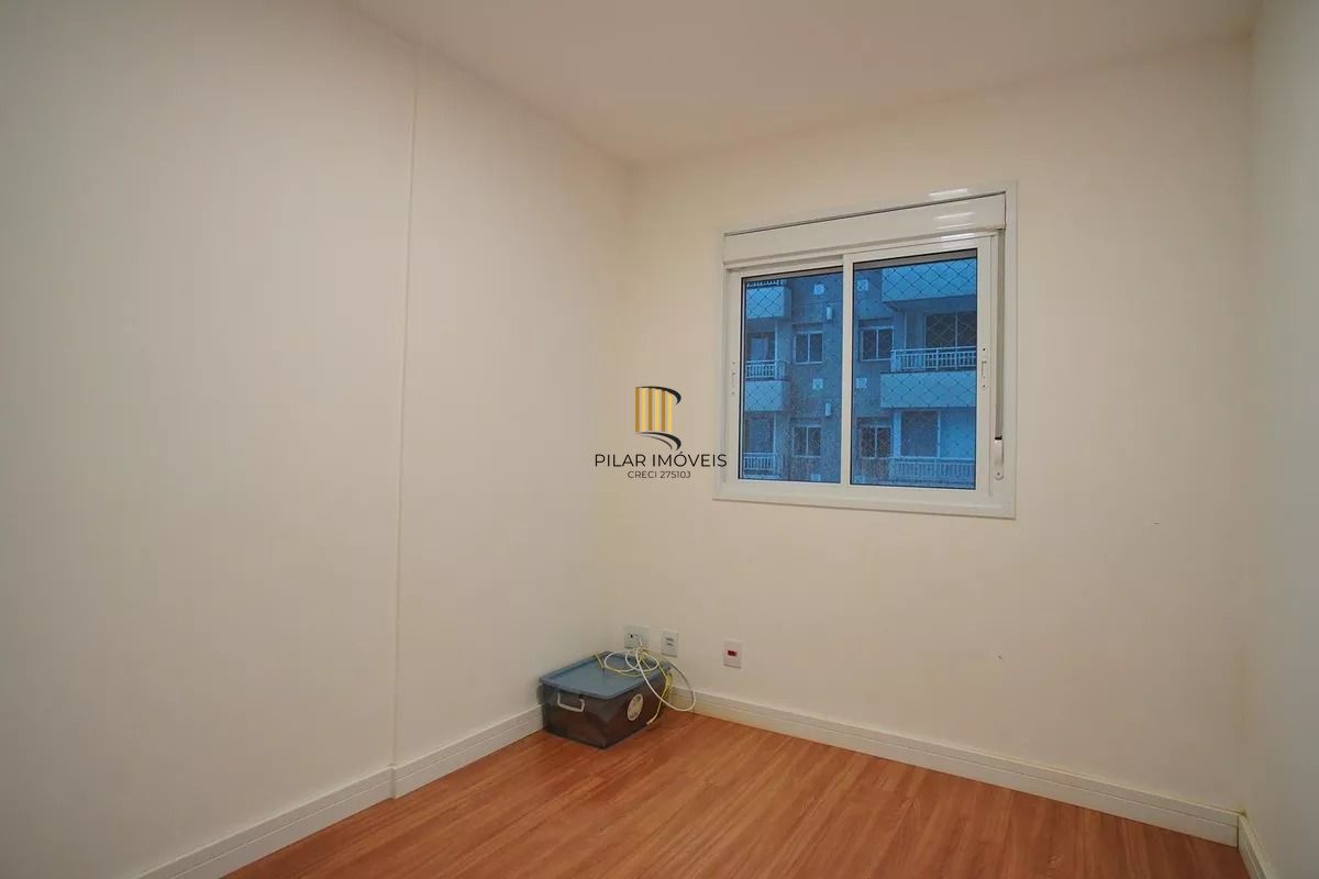 Apartamento 2 dormitórios suíte, elevador, infra e vaga coberta na Farrapos