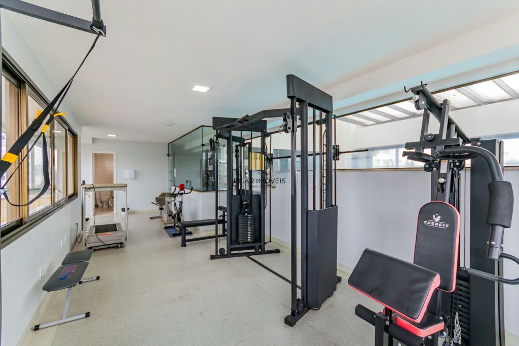 Apartamento com 3 quartos 2 vagas e elevador e gás central no Bairro Santana