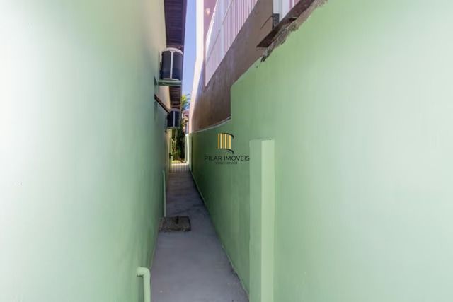 Casa de 2 quartos e 1 vaga de garagem em Cachoeirinha.