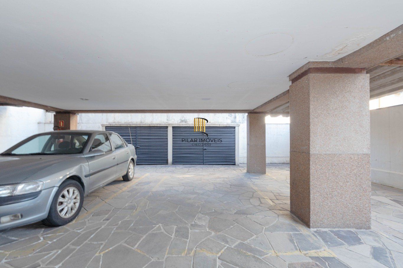 Apartamento 3 dormitórios, 127 m², 2 vagas – Reformado e bem localizado