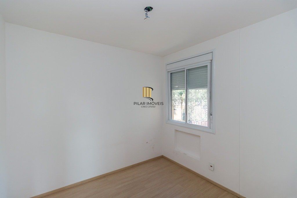 Apartamento com 3 dormitórios, 1 suíte, 1 vaga e elevador no Passo da Areia