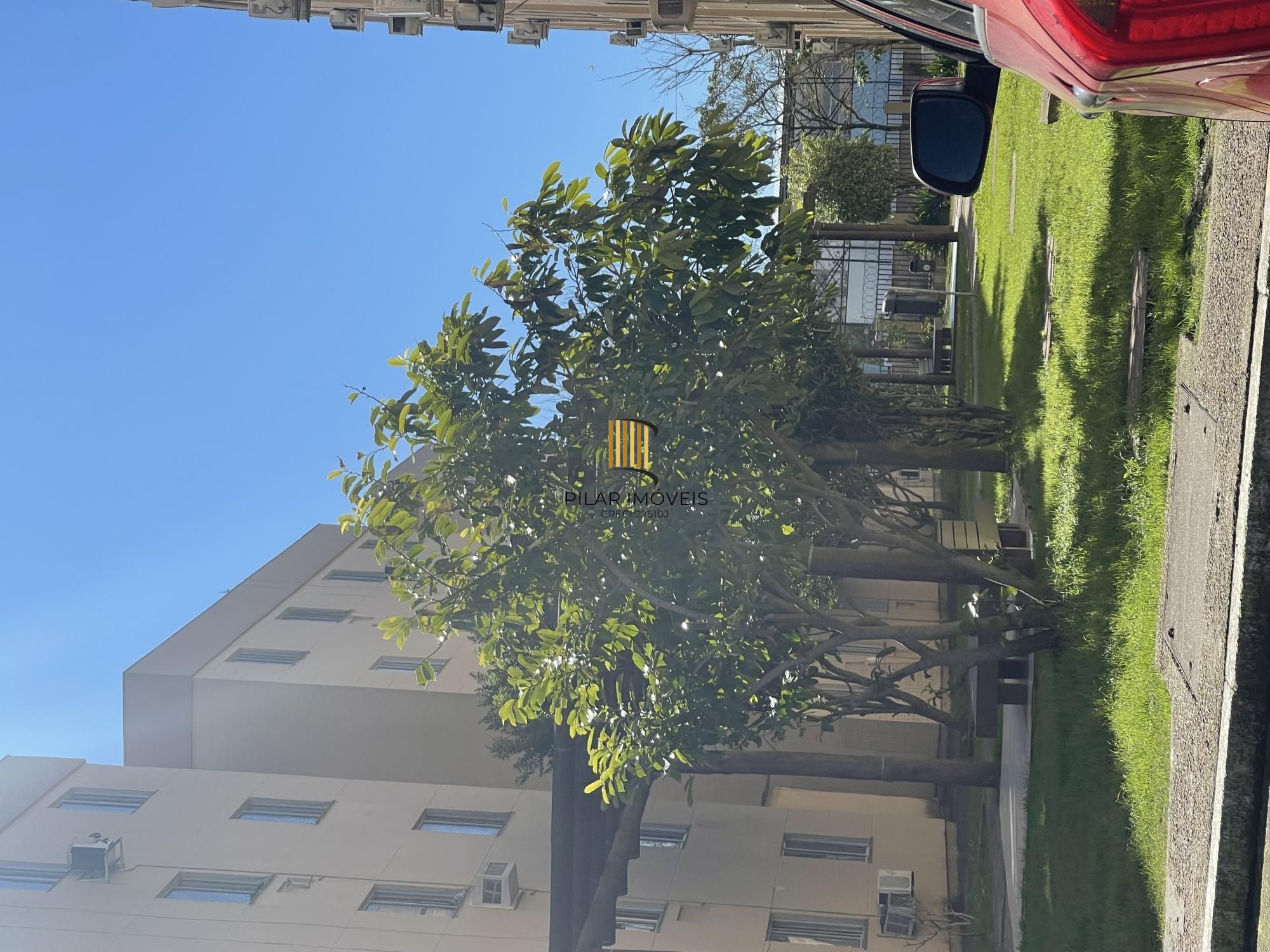 Apartamento de 2 dormitórios Terceiro andar com vaga no Jardim Leopoldina