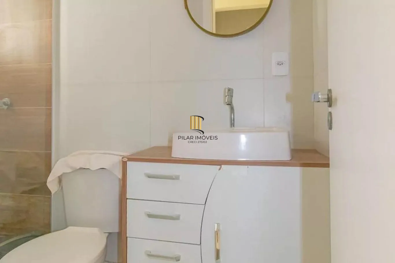 Casa de 3 dormitórios e 3 vagas de garagem em Canoas.