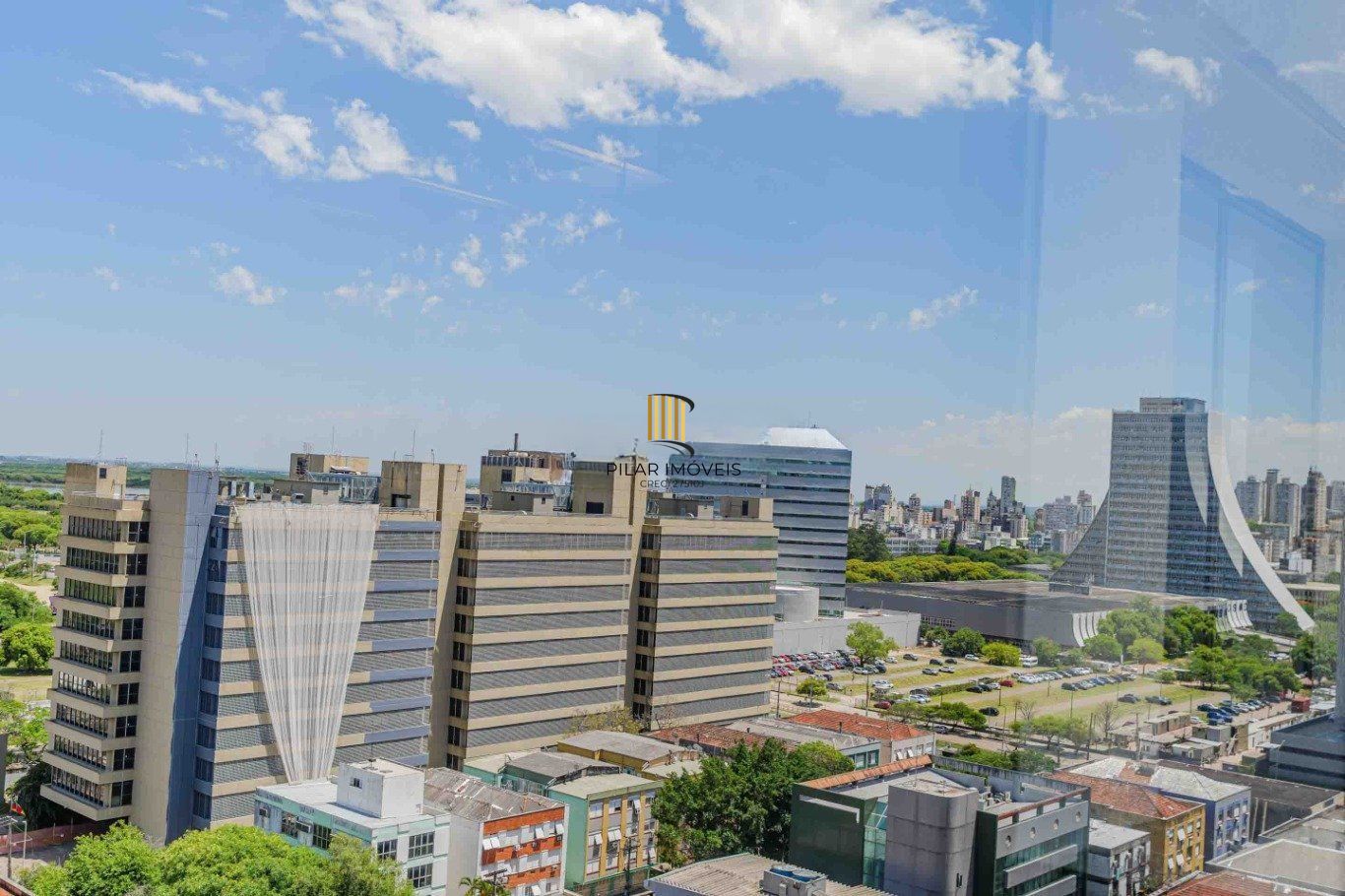 Sala comercial, 2 vagas, elevador e restaurante no bairro Praia de Belas