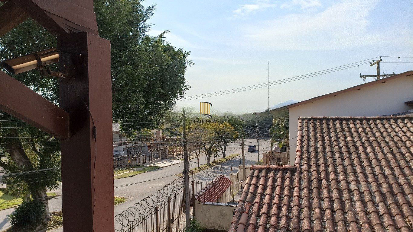 Casa de 3 dormitórios bairro Santa Fé