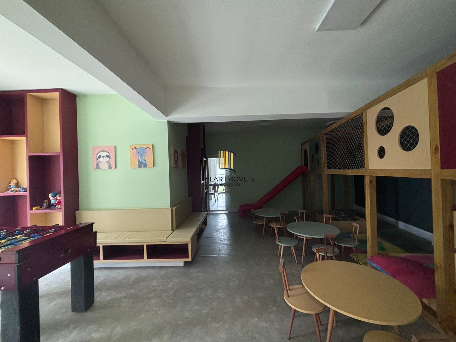 Apartamento de 2 quartos, suíte, elevador e 1vaga no bairro Jardim Sabará