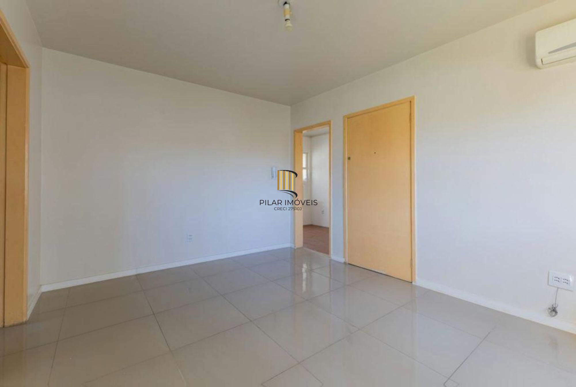 Apartamento com 2 quartos, vaga coberta e sol da manha no bairro Santana