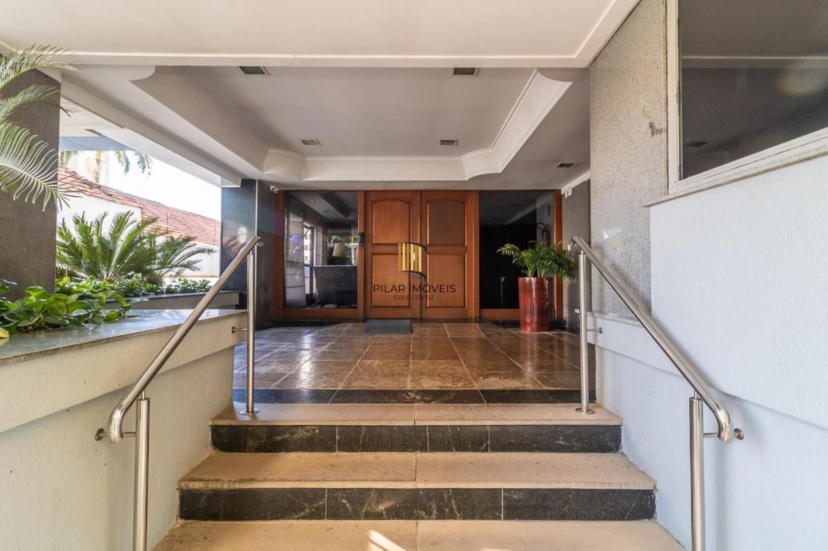 Apartamento de 4 dormitórios, 2 suítes, 2 vagas e elevador na Castro Alves.