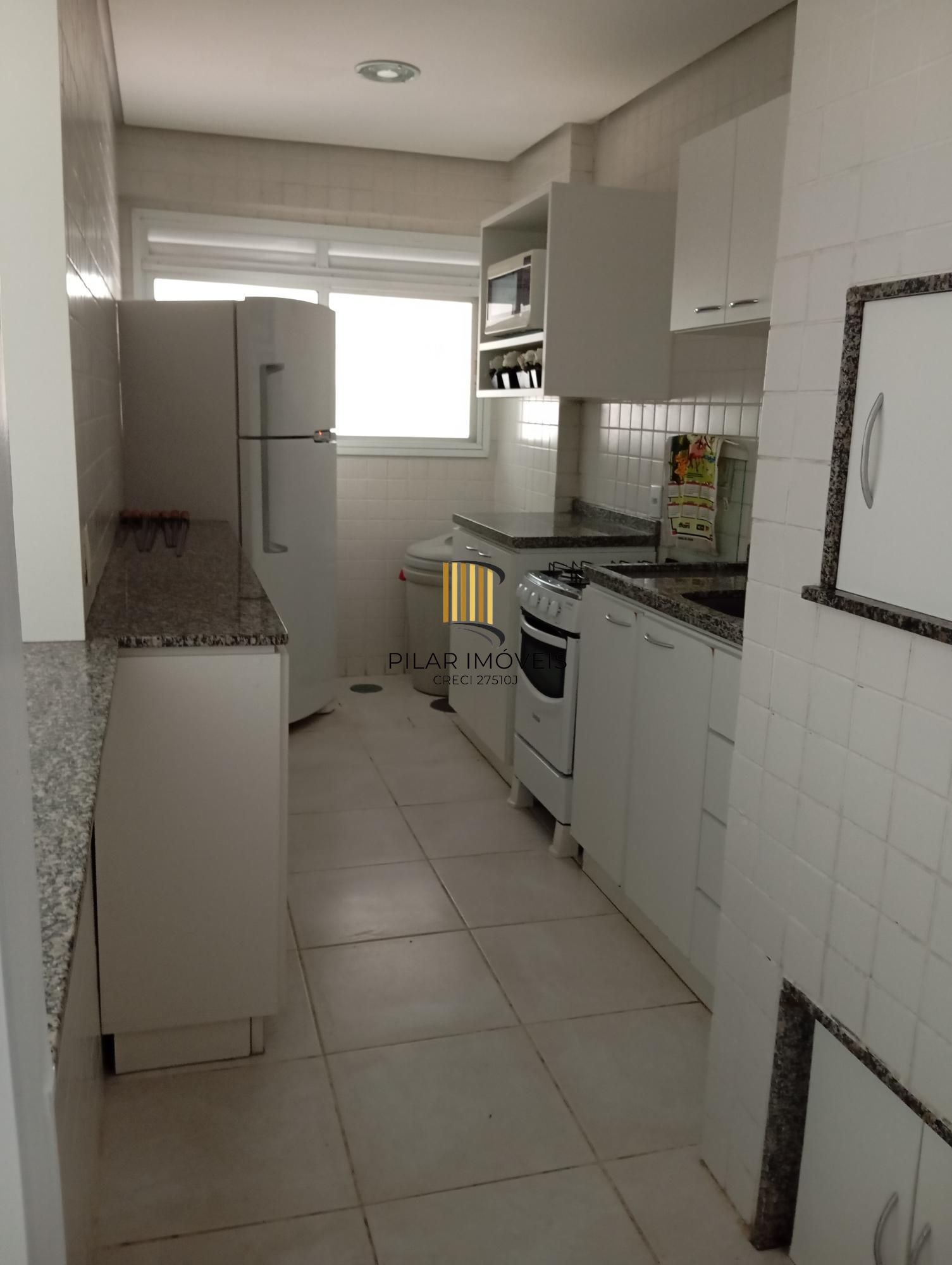 Apartamento com 2 Dormitórios, Vaga Dupla e Elevador no Floresta
