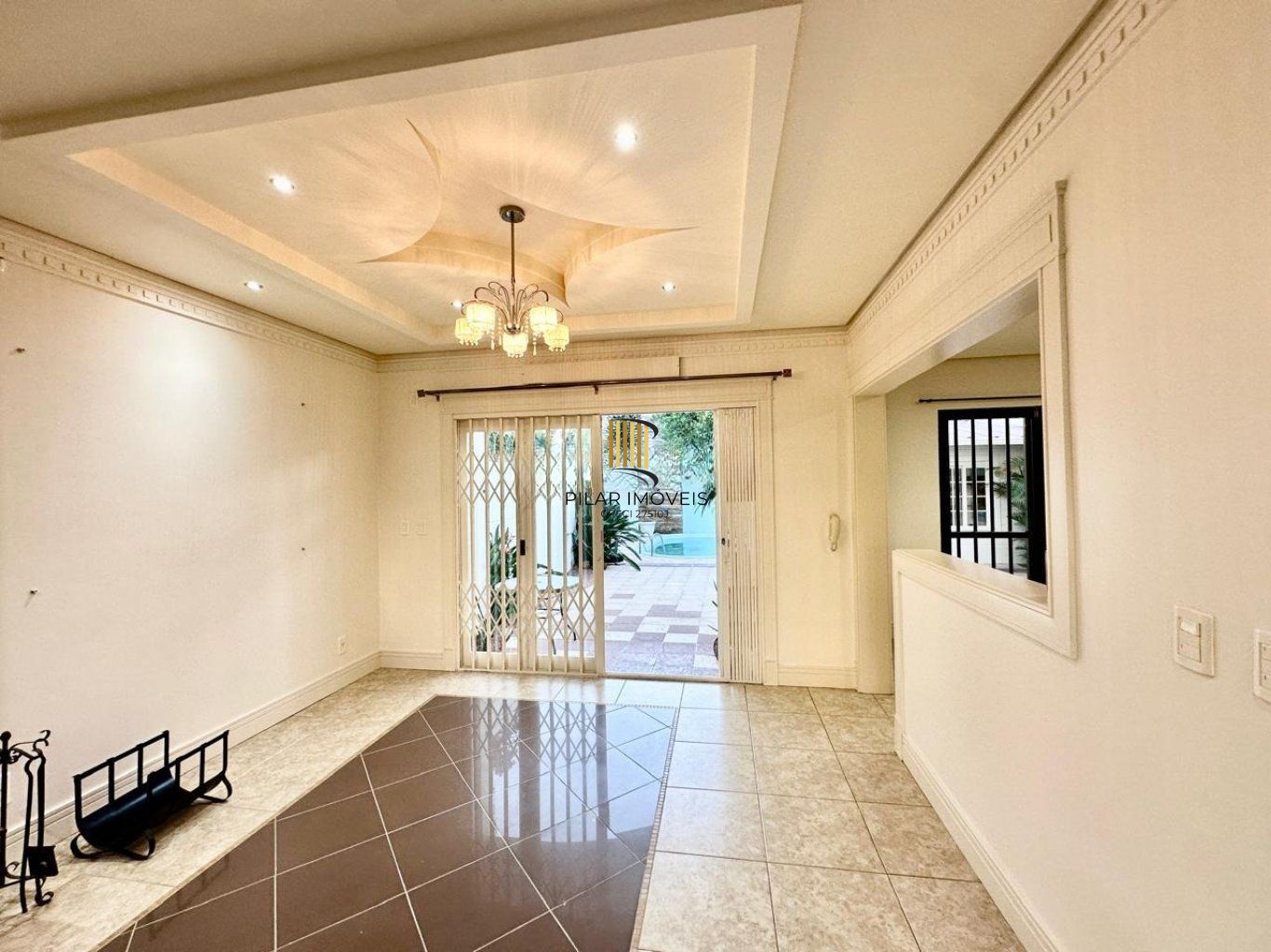 Casa de 3 dormitórios, 2 vagas de garagem em Canoas