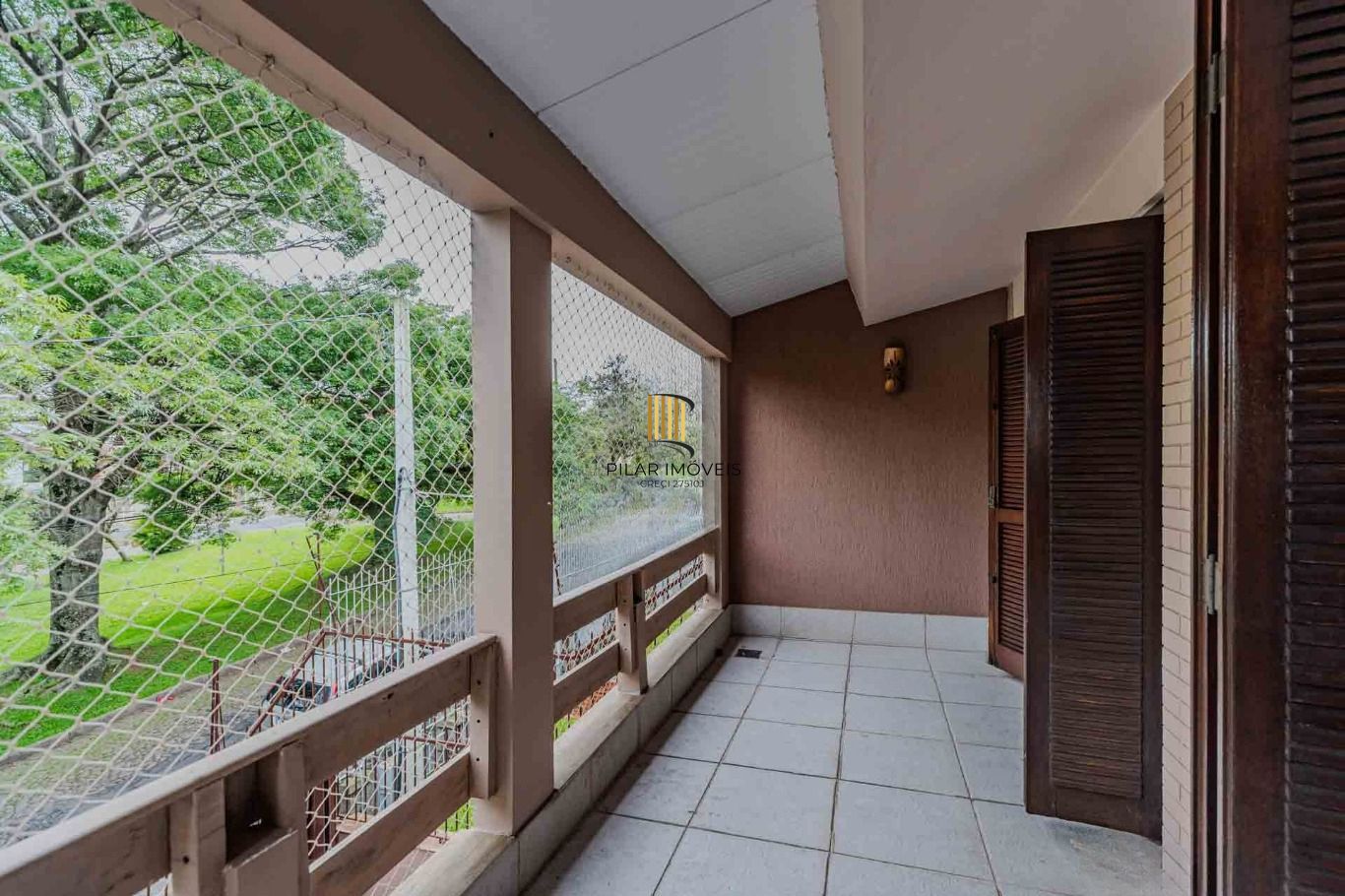 Casa com 3 quartos e 4 vagas no Bairro Vila Ipiranga