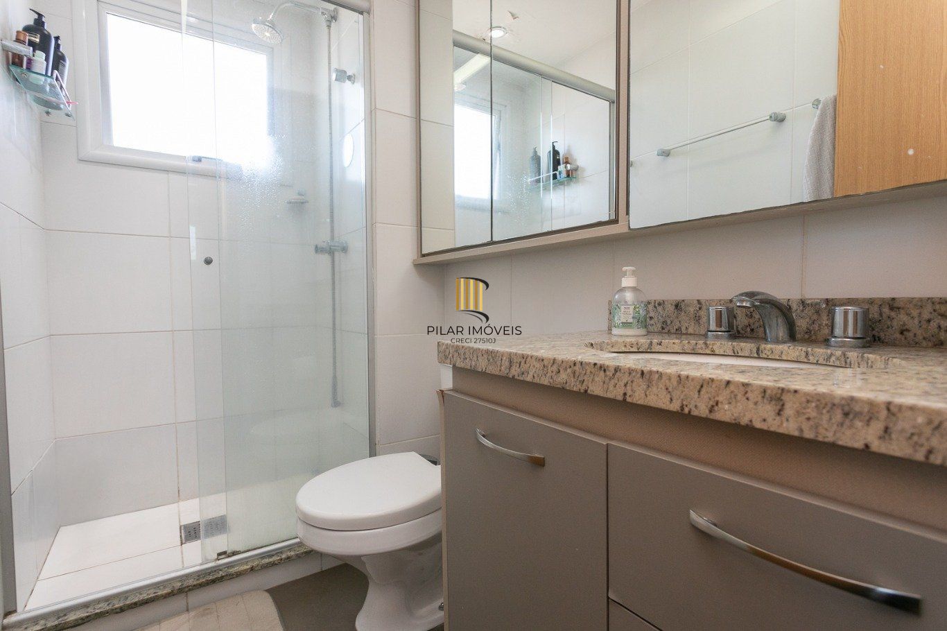 Apartamento com 3 quartos, 1 Suíte, 2 vagas e 83m² à venda em Jardim Lindóia.