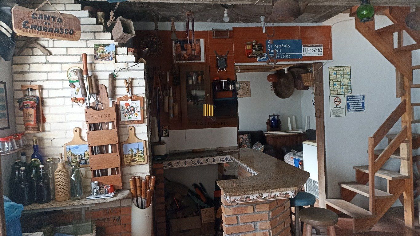 Casa de 3 dormitórios bairro Santa Fé