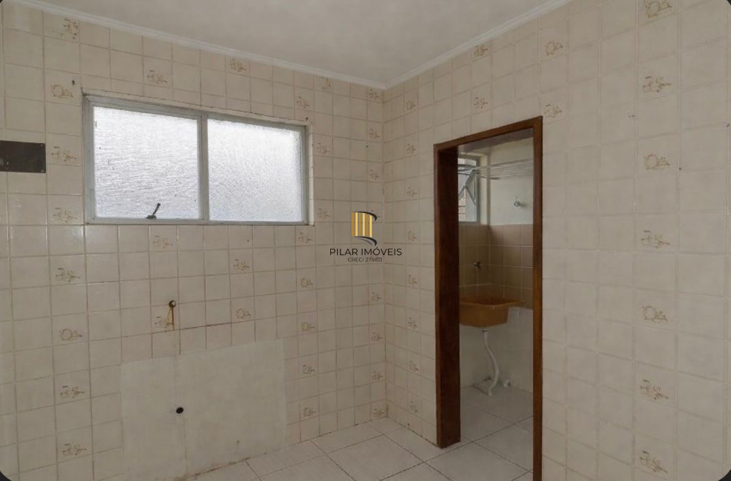 Apartamento de 2 dormitórios e 1 vaga de garagem em Porto Alegre.