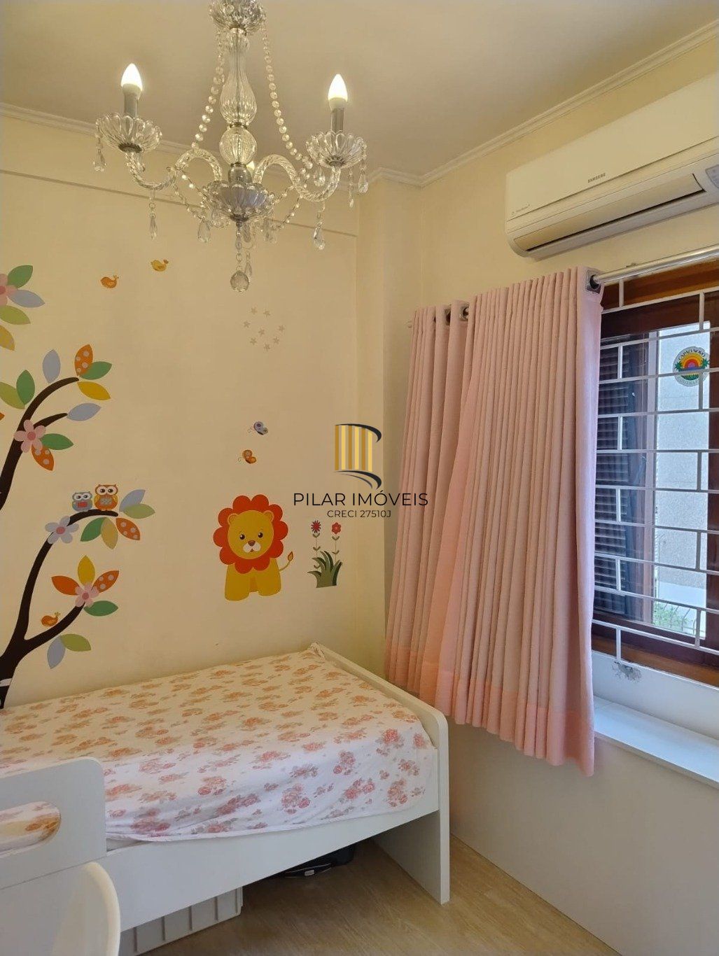 Apartamento 3 quartos com suíte e pátio com 2 vagas no Bairro Passo da Areia
