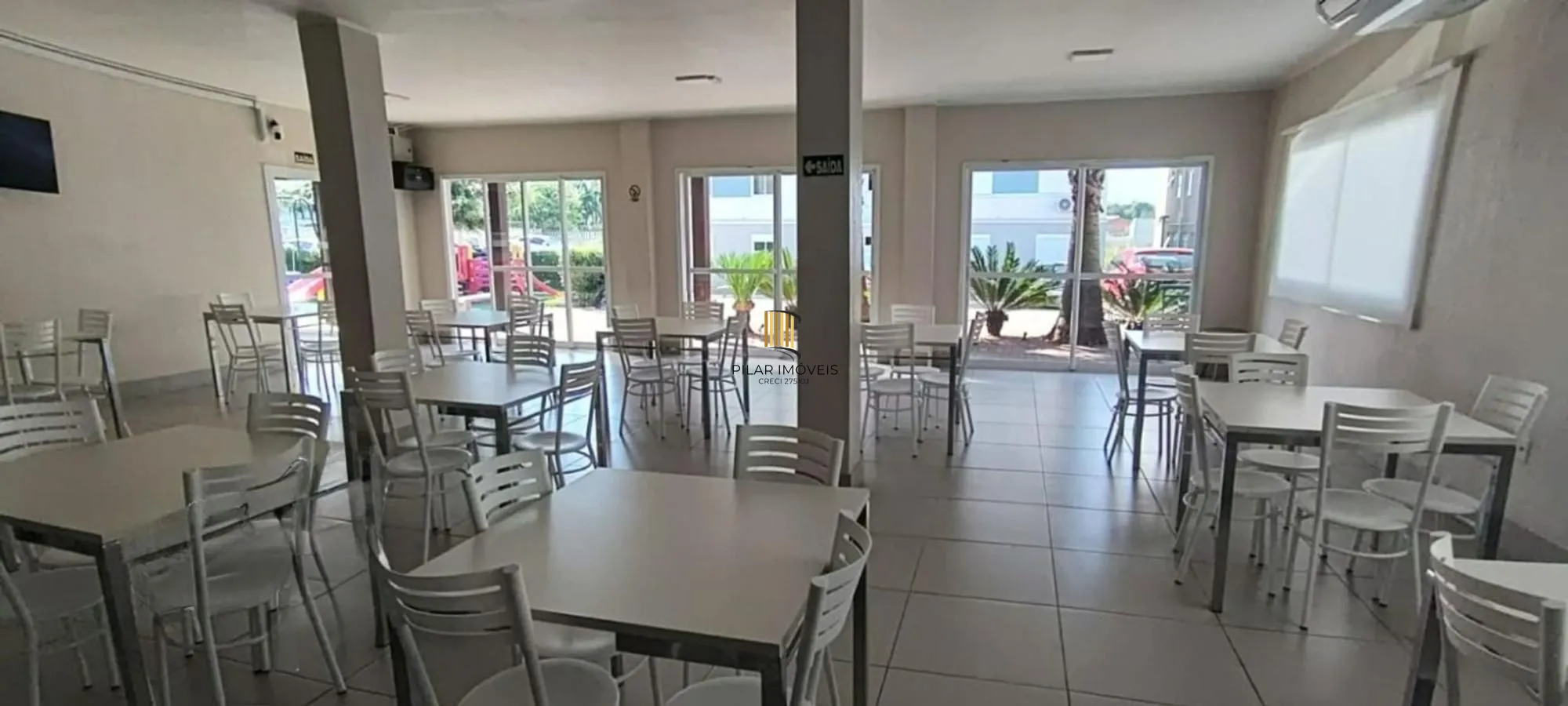 Apartamento de 2 dormitórios, piscina e 1 vaga de garagem em Canoas.