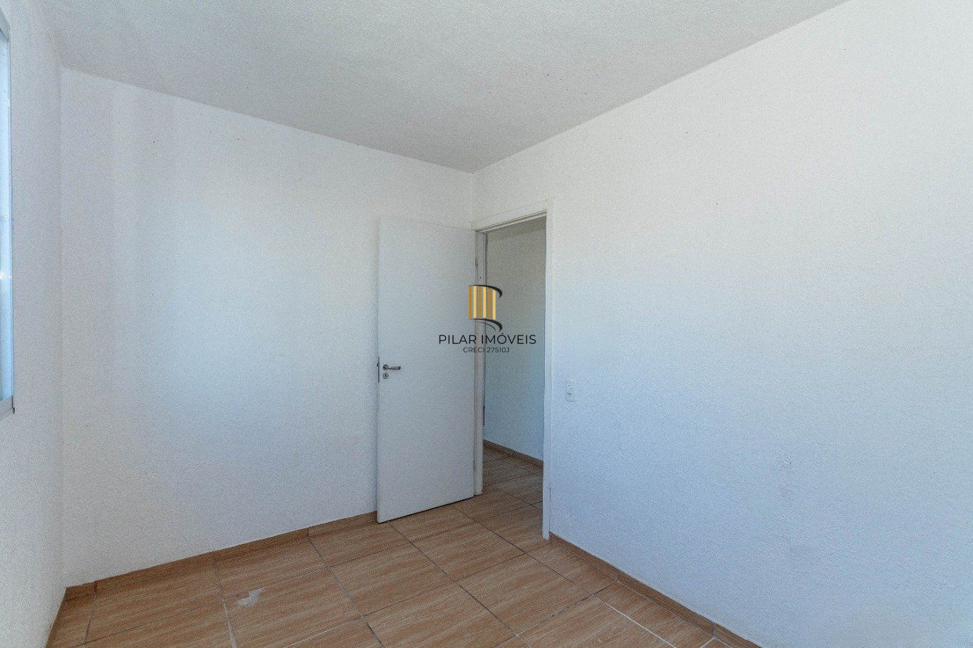 Apartamento com 2 dormitórios, e 1 vaga no bairro Estancia Velha em Canoas.